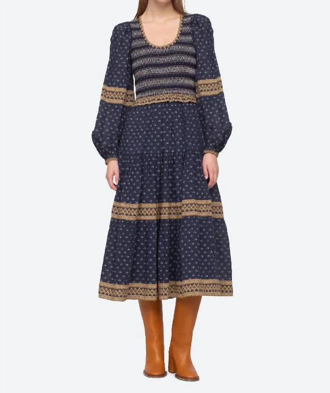 Arlita Print Long Sleeve U Neck Dress In Navy