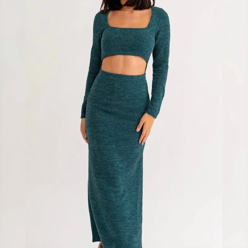 Long Sleeve Maxi Dress With Slit In Hunter Green